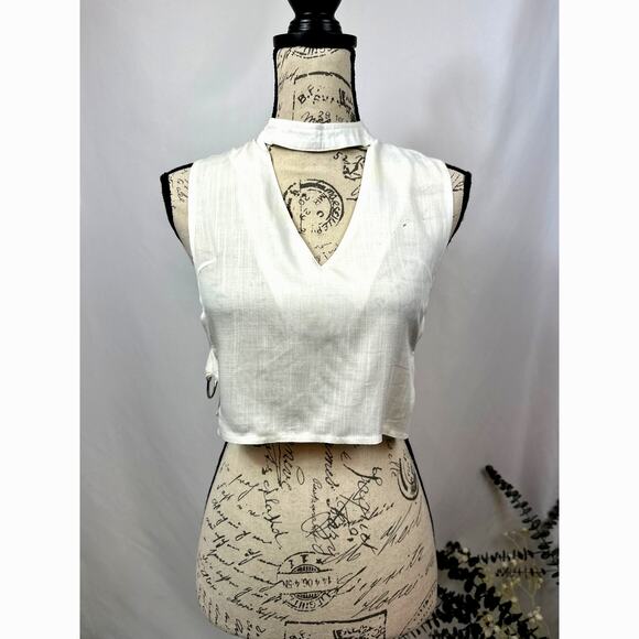 Charms Fashion Choker Crop Top V-Neck Rings on Each Side White M - Picture 3 of 15